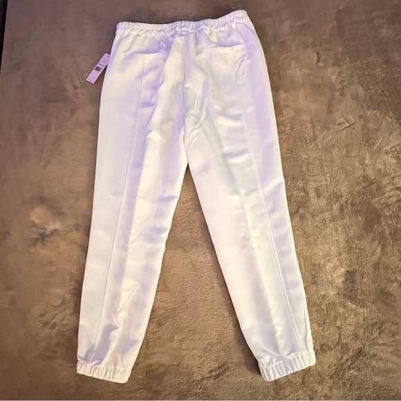 Quality Brand White Joggers - Picture 6 of 6